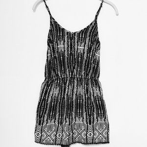 Mossimo Supply Co. Tribal Aztec Print Romper with Pockets - Small